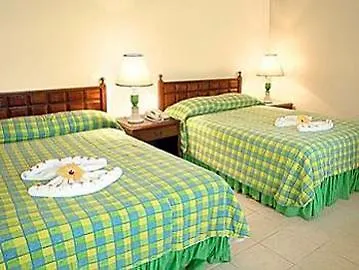 Breezes Trelawny Hotel Trewlany Beach 3*,